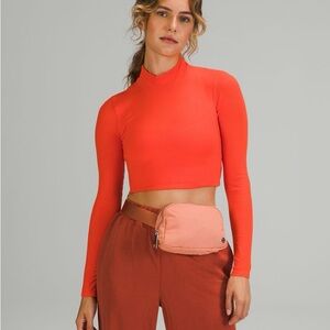 Lululemon Everywhere Belt Bag
